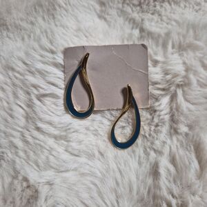 Vintage Earrings Deadstock Gold Tone Blue Teardrop Sleek Chic ✨️💫